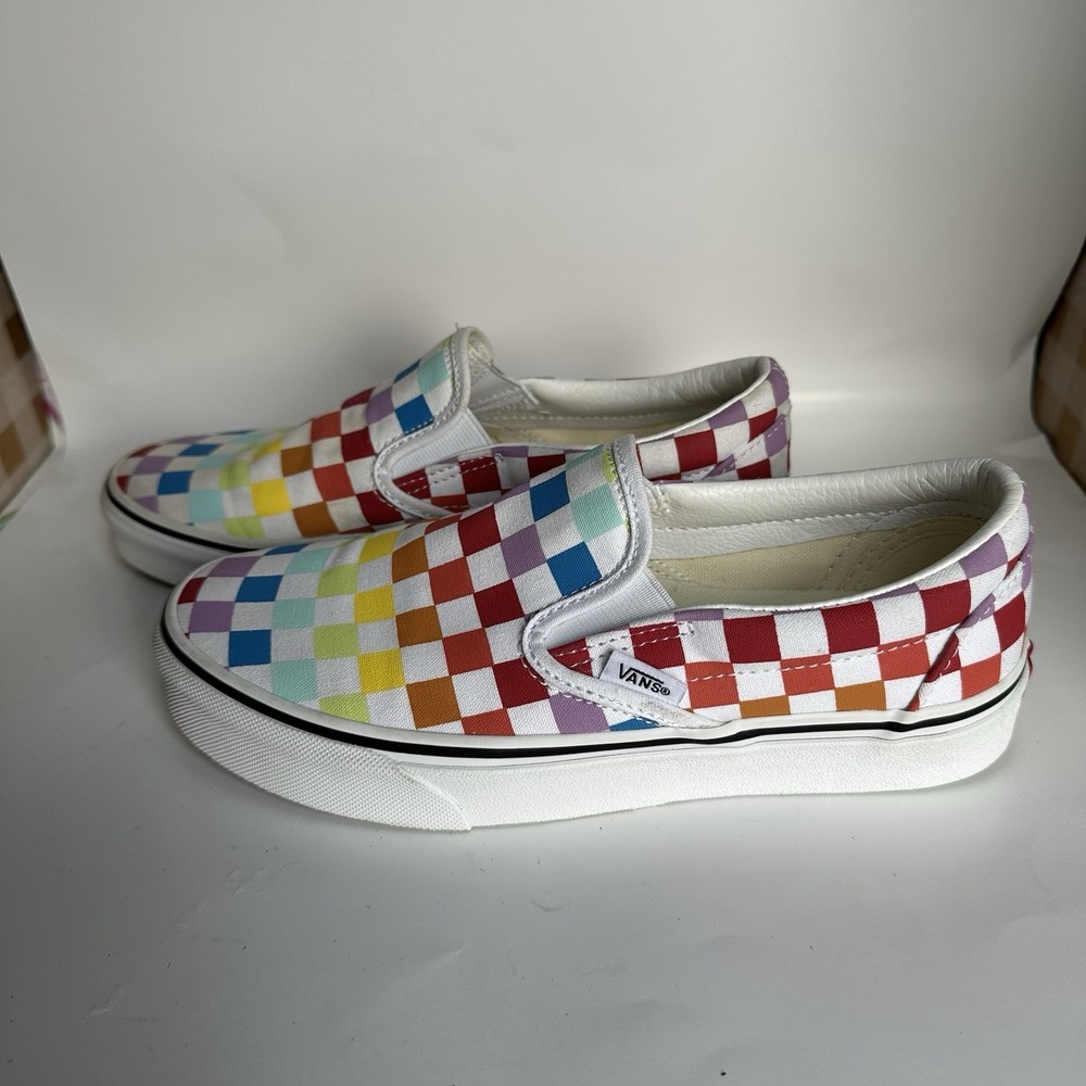 Vans Classic Slip-On Sneakers Shoes Rainbow Checkerboard Woman's 7 Men 5.5 CLEAN